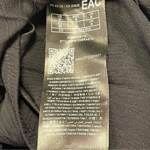 G BY GUESS Wylie Strapless‎ Wrap Dress in Jet Black - Picture 4 of 6